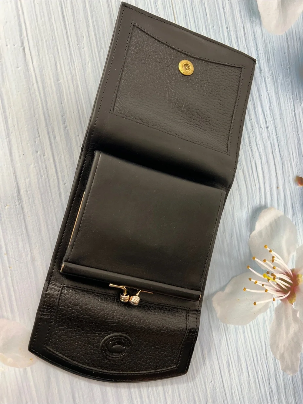 🦆 DOONEY & BOURKEY 90’S AWL PEBBLE TRIFOLD BLACK KISSLOCK POUCH COIN BAG VINTAGE